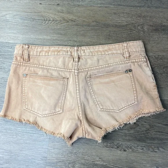 Free People Women’s Tan Denim Shorts, distressed, Raw Hem, size 27 - Picture 9 of 12